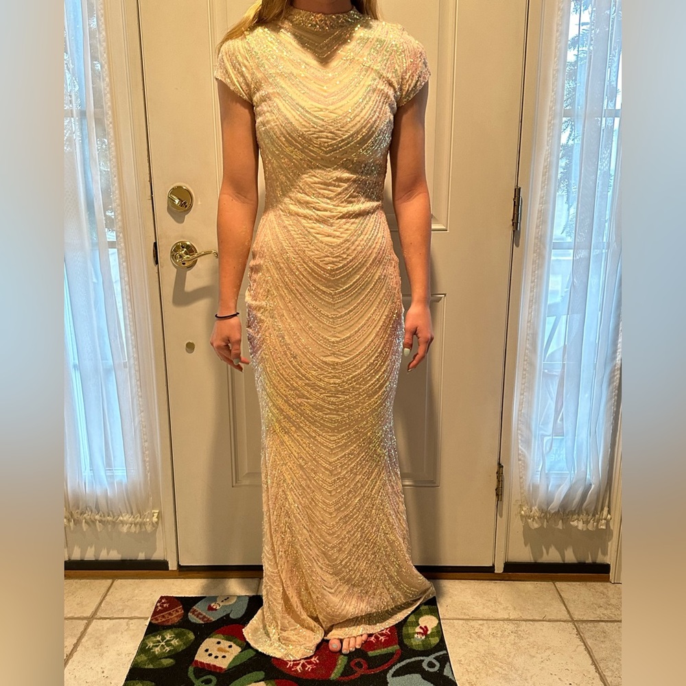Women’s Prom Dress; Windsor; New with tags; Cream color with elegant sequens; Sm